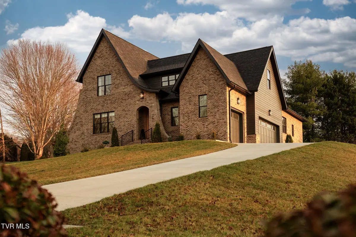 302 Huntington Way, Johnson City, TN 37604 - #1