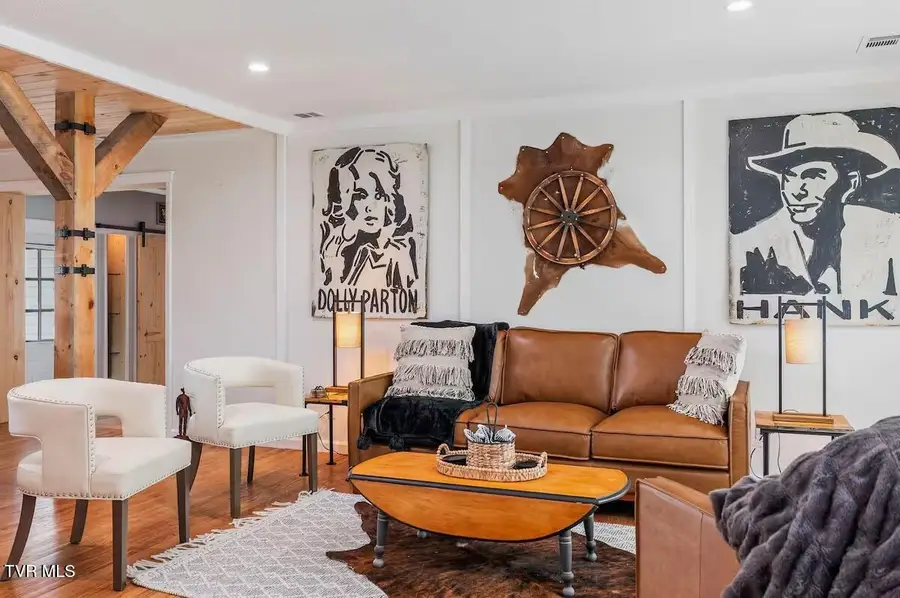 508 Woodhaven Drive, Johnson City, TN 37604 - #3