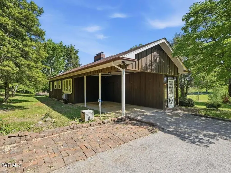 541 Big Springs Drive, Mosheim, TN 37818 - #2