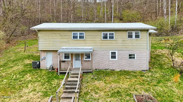 499 Ventura Road, Clintwood, VA 24228