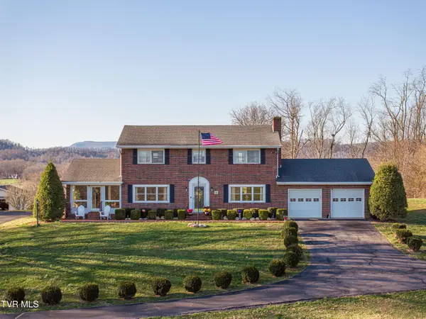 442 South Monte Vista Drive, Glade Spring, VA 24340