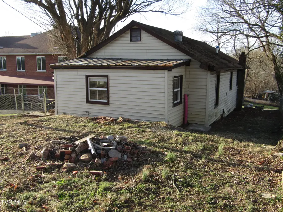 104 North Paperville Road, Bristol, TN 37620 - #3