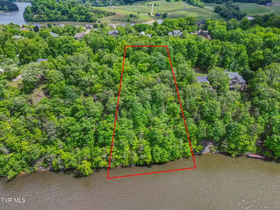 612 Harbor Point Drive, Johnson City, TN 37615 - #2