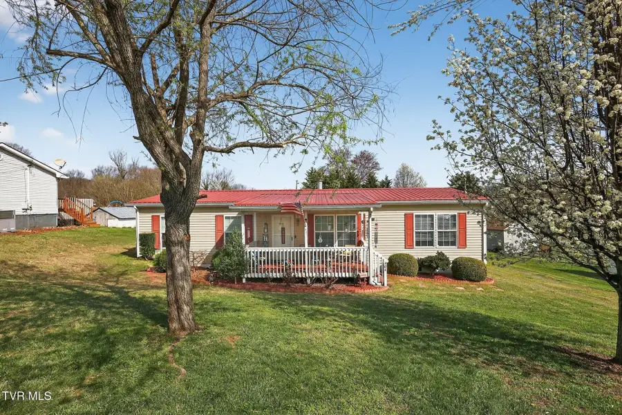 404 Ashville Avenue, Mount Carmel, TN 37645 - #2