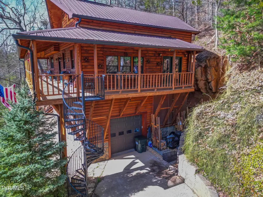 665 Laurels Road, Johnson City, TN 37601 - #2