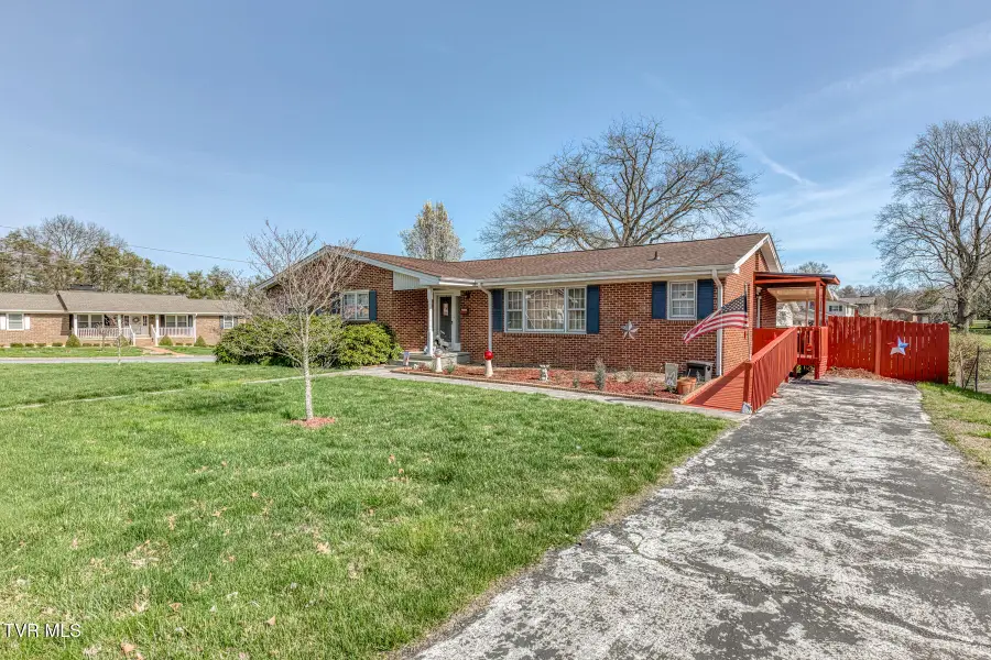 609 Hollyhill Road, Johnson City, TN 37604 - #2
