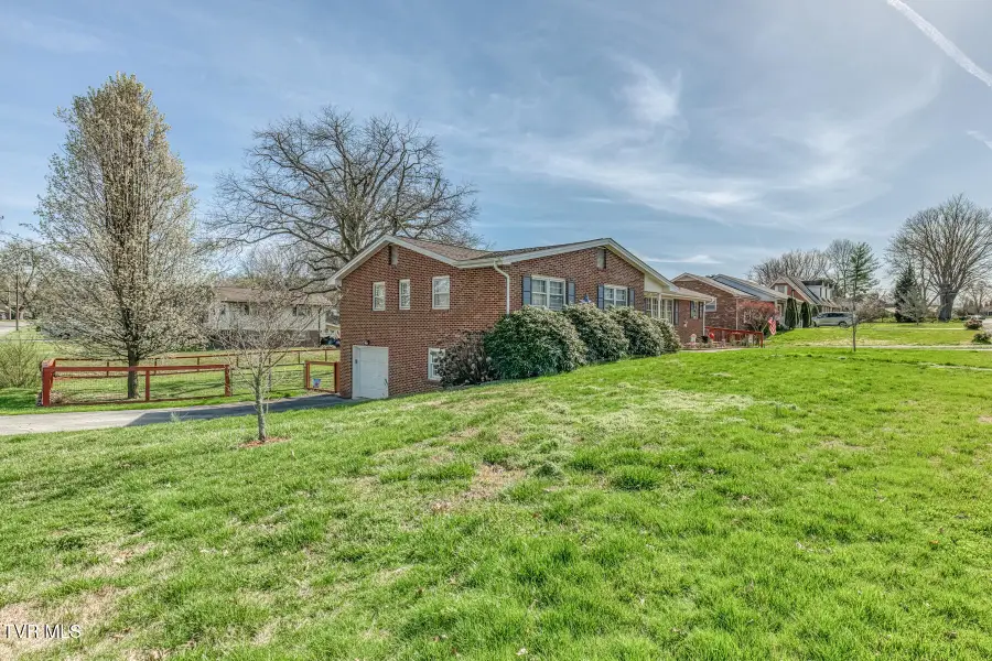 609 Hollyhill Road, Johnson City, TN 37604 - #3