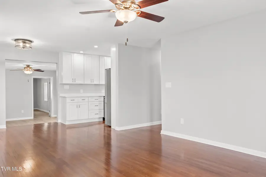 1829 Kenwood Road, Kingsport, TN 37664 - #3