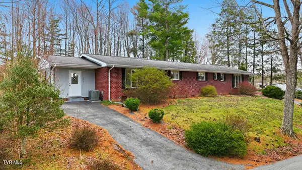 949 Jefferson Drive, Wise, VA 24293 - #2