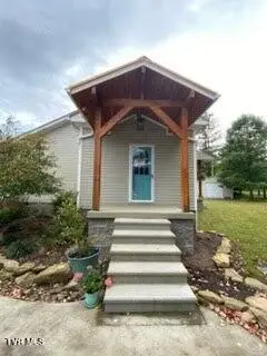 325 Southeast Woodland Court, Wise, VA 24293