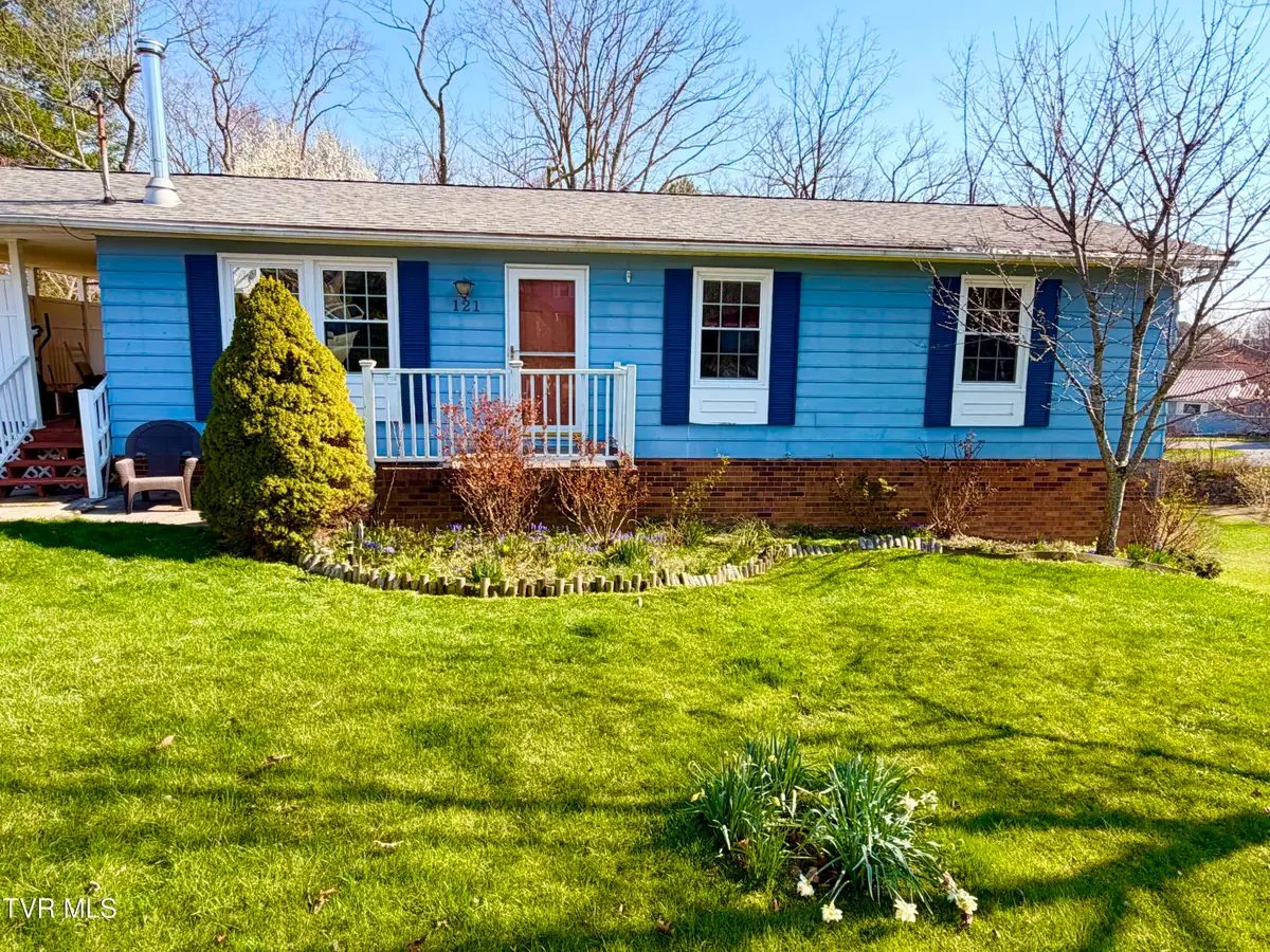 121 Southwest Beverly Avenue, Wise, VA 24293 - #1