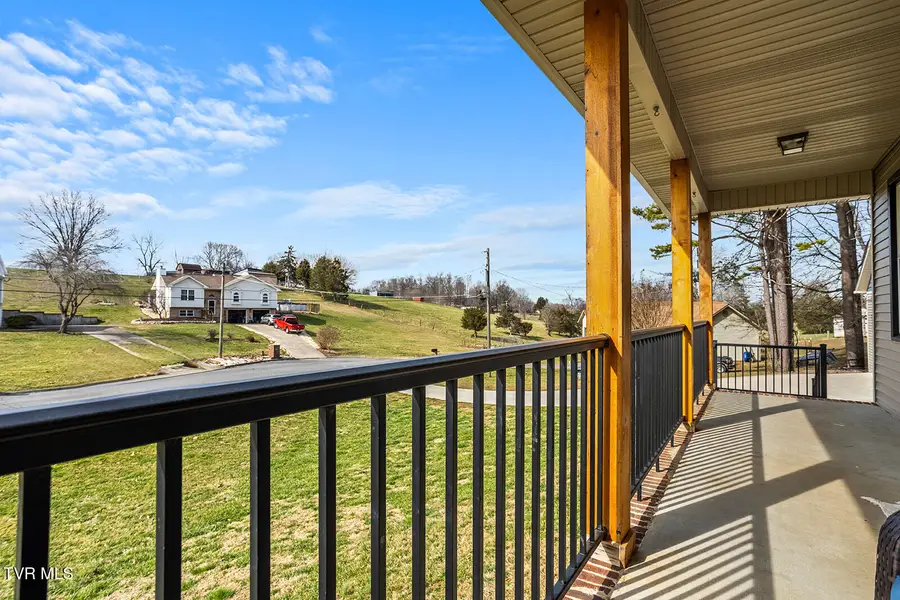 200 Bell Flower Court, Kingsport, TN 37663 - #2