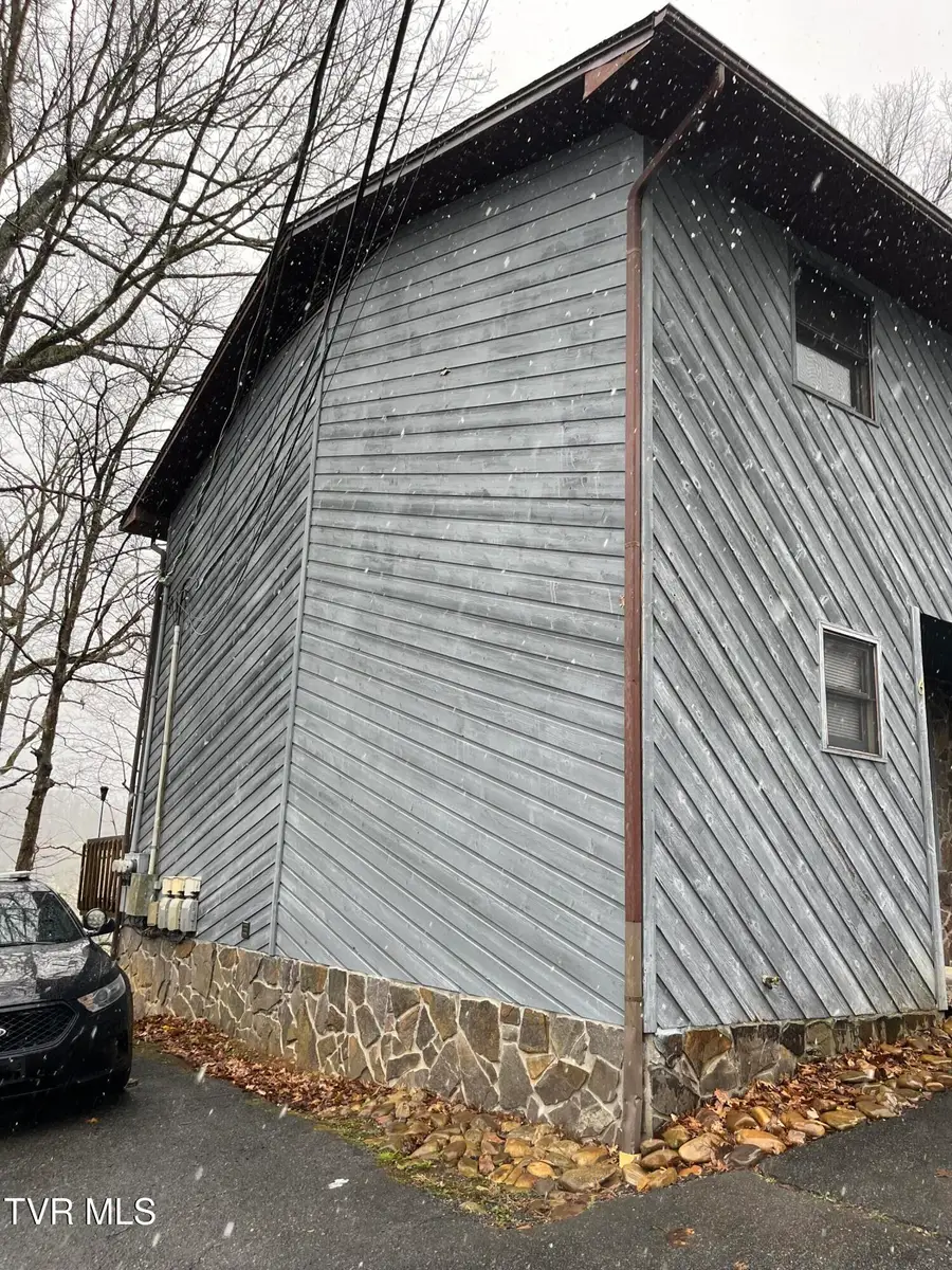 348 River Road #A-6, Bluff City, TN 37618 - #3