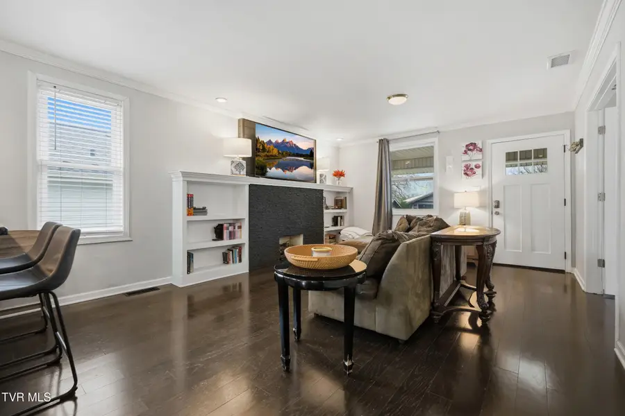 916 East Hillcrest Drive, Johnson City, TN 37604 - #3