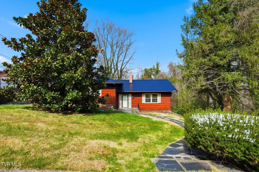 103 Sherwood Drive, Elizabethton, TN 37643 - #3