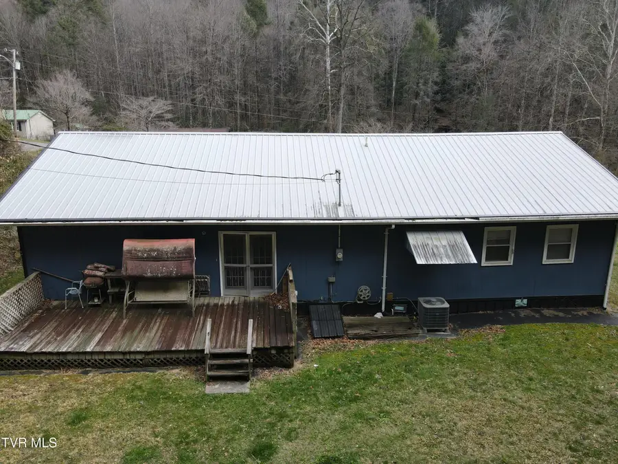 111 Cold Springs Drive, Appalachia, VA 24216 - #3