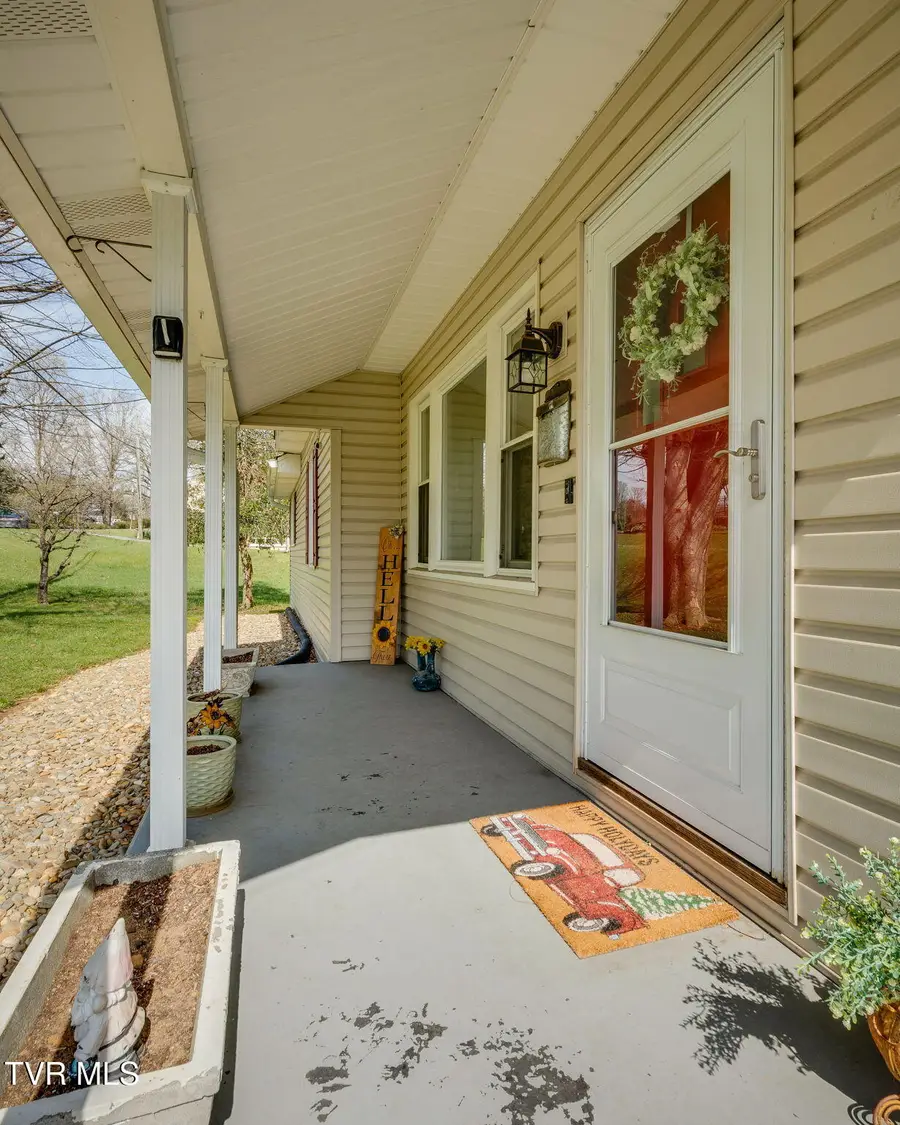 1211 Weaver Pike, Bristol, TN 37620 - #2