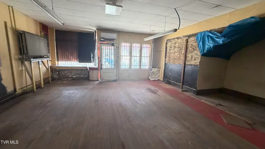 104 West Main Street, Kingsport, TN 37660 - #2