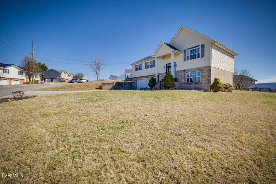 104 Chickasaw Circle, Church Hill, TN 37642 - #2