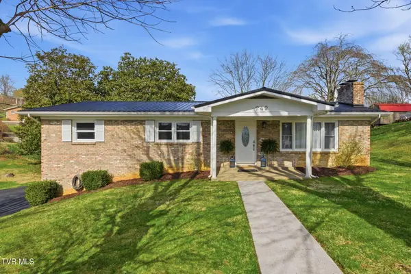 242 Redstone Drive, Bluff City, TN 37618