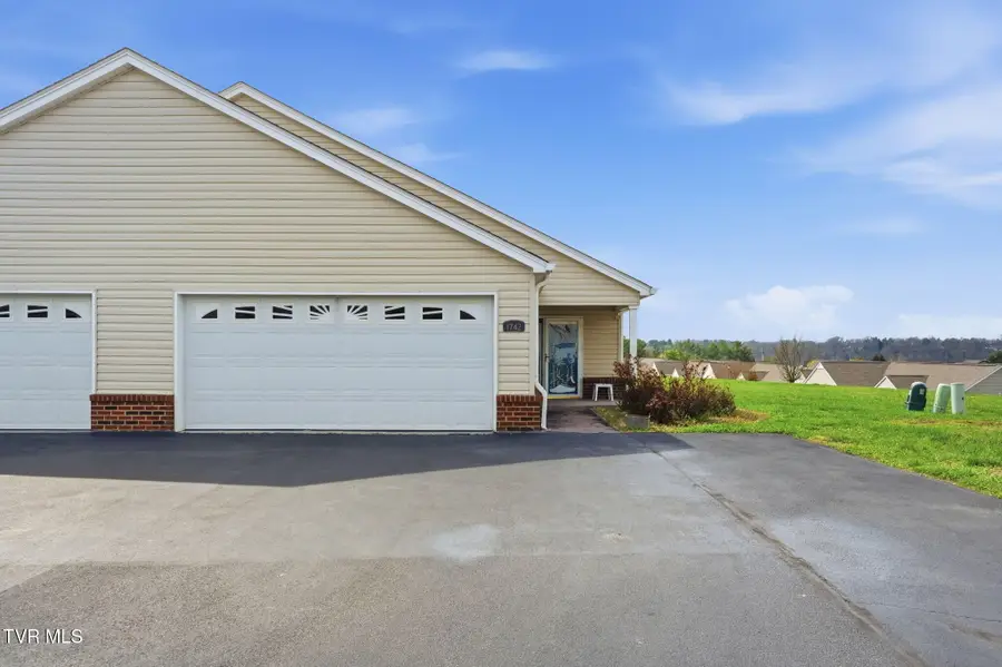 1742 Foxtail Lane, Kingsport, TN 37660 - #2