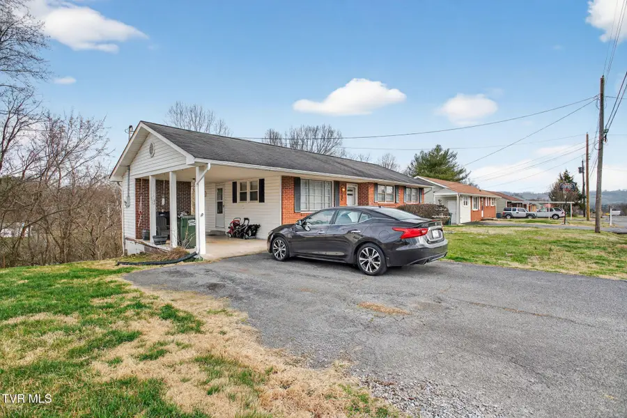 3356 Grandview Drive, Kingsport, TN 37660 - #3