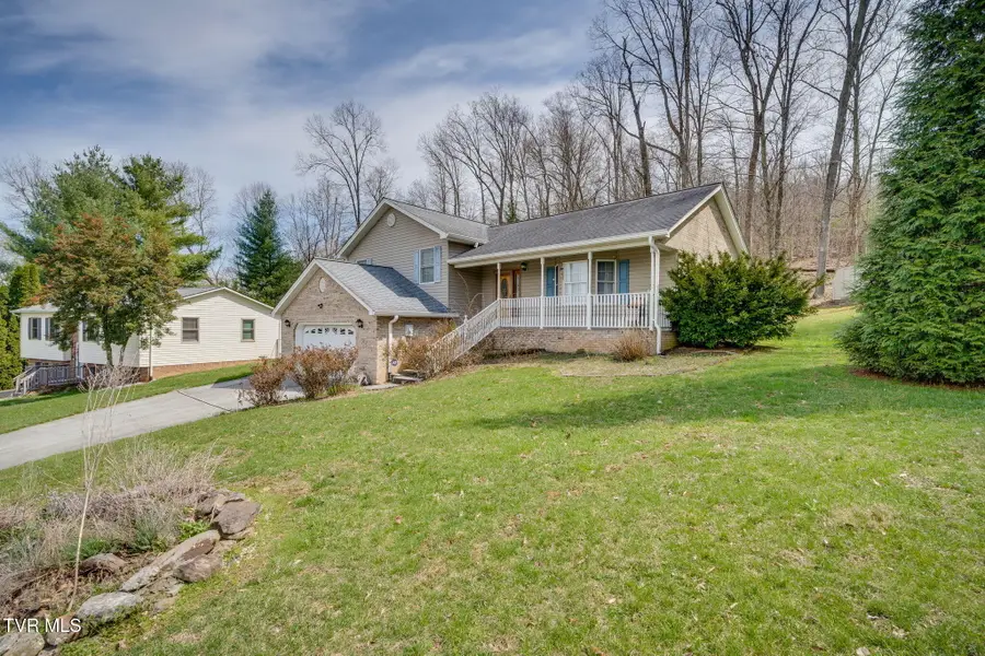 153 Valley Crest Drive, Mount Carmel, TN 37645 - #3