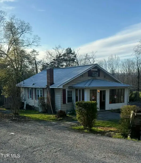 805 Elk Knob Road, Pennington Gap, VA 24277