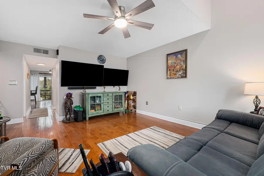 548 Fleetwood Drive #D, Kingsport, TN 37660 - #2