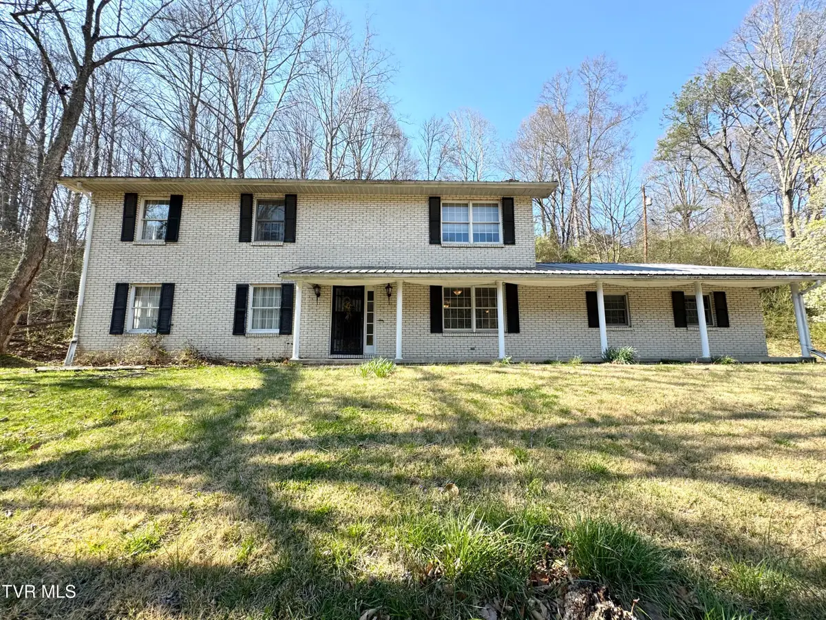 1721 Valley View Drive, Big Stone Gap, VA 24219 - #1