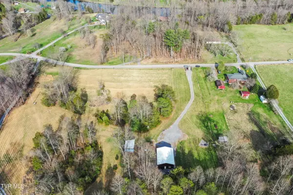 990 Bullock Hollow Road, Bristol, TN 37620