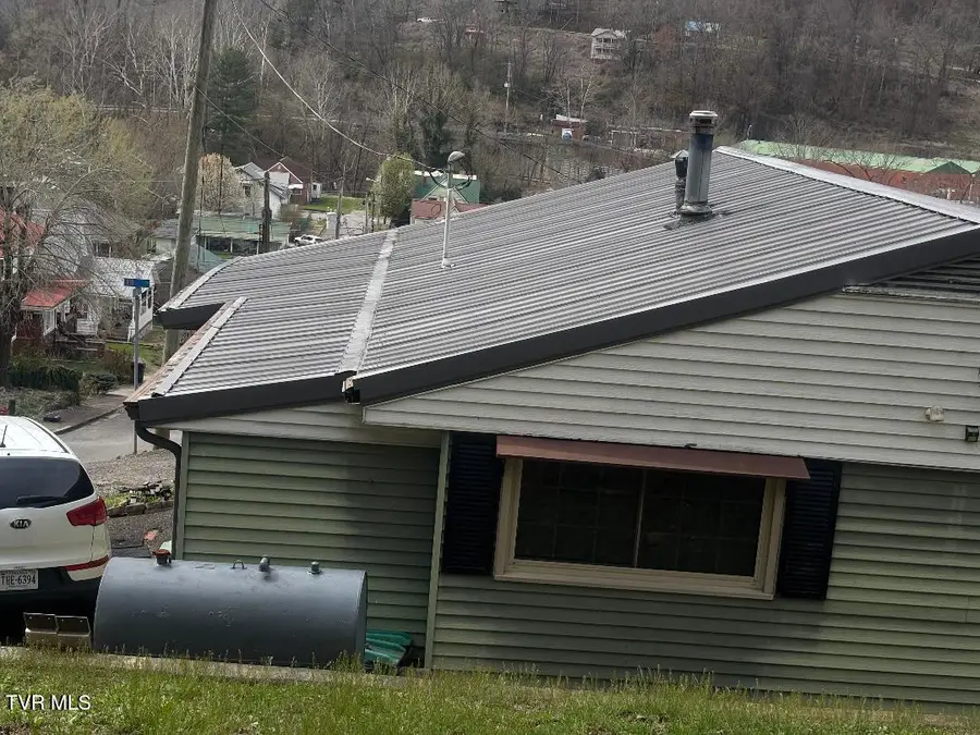 227 Fir Street, Appalachia, VA 24216 - #2