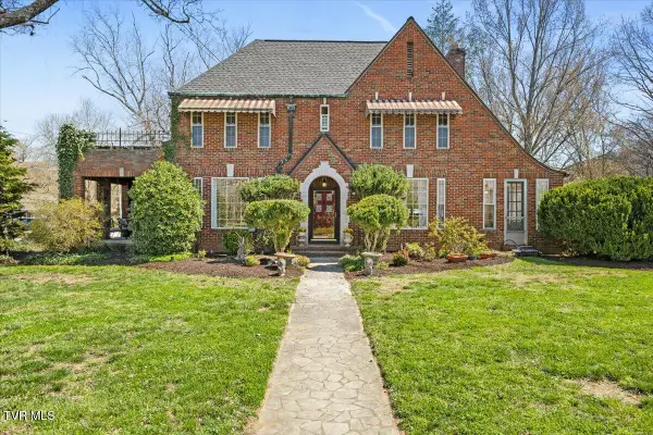 708 North Main Street, Elizabethton, TN 37643