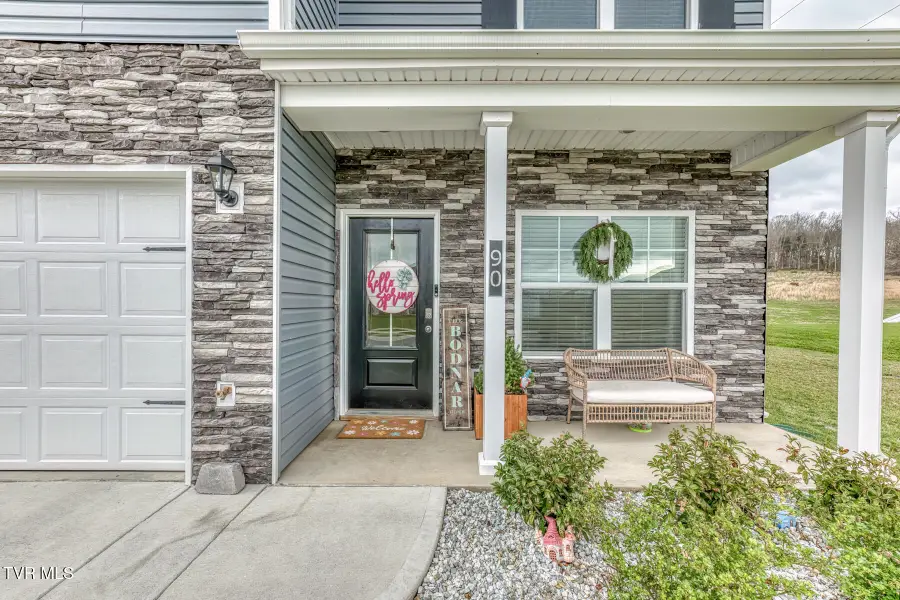 90 Thistle Drive, Bluff City, TN 37618 - #2