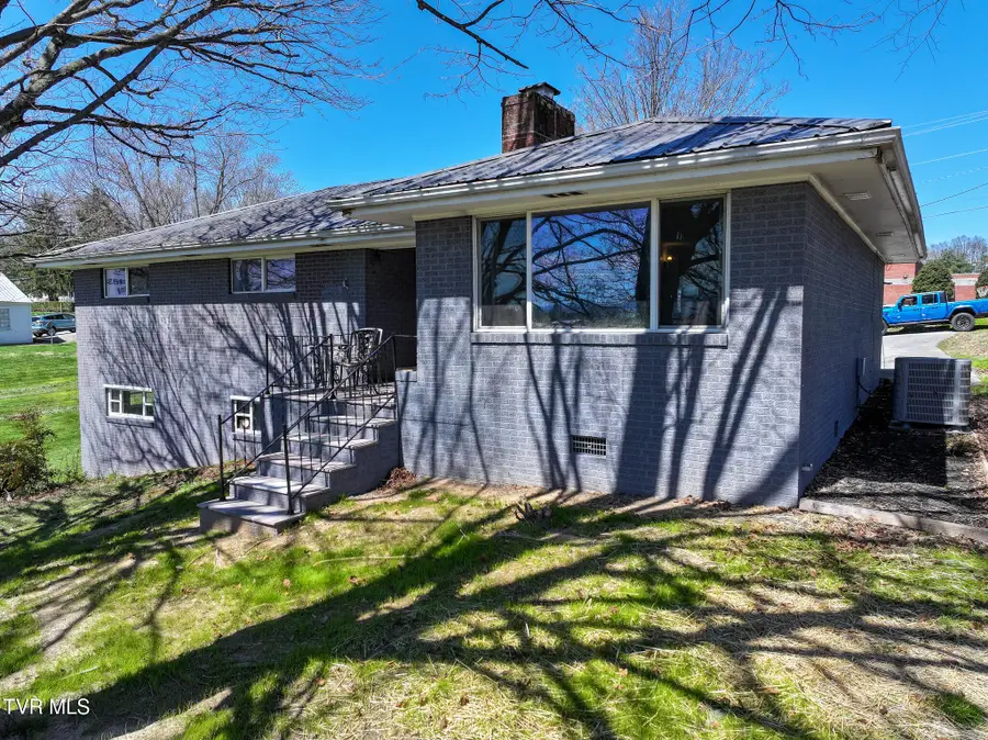 1726 Lafayette Street, Greeneville, TN 37745 - #3