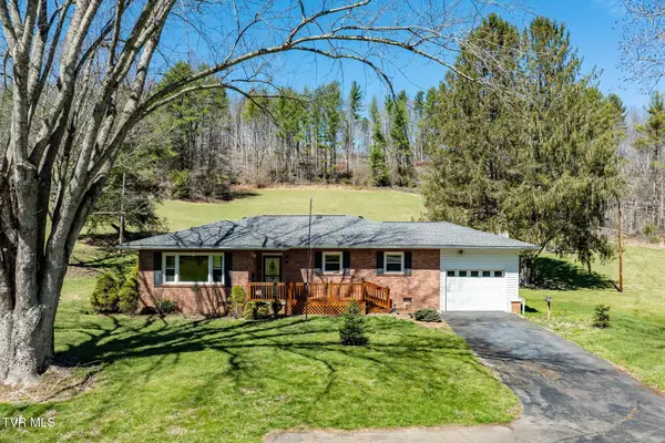 2584 Highway 67 W, Mountain City, TN 37683
