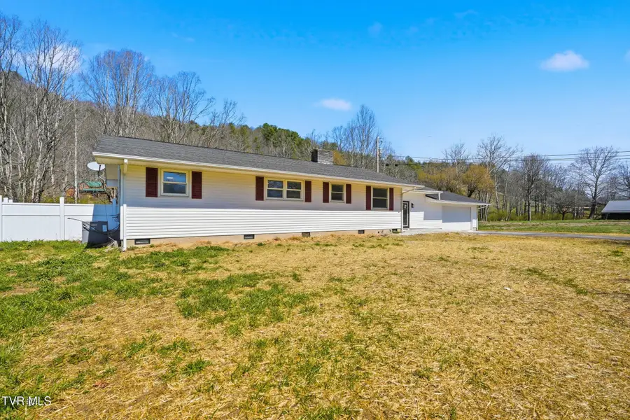 309 Heaton Street, Roan Mountain, TN 37687 - #3
