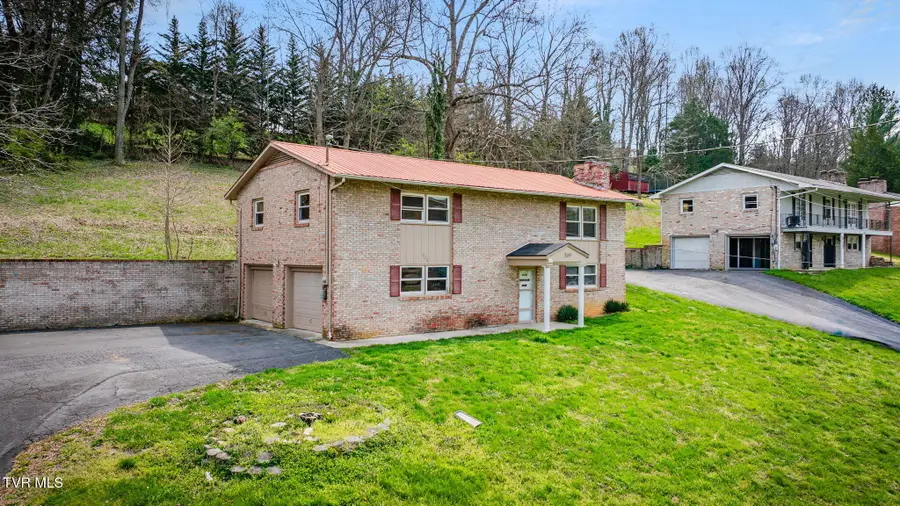 309 Summerville Road, Kingsport, TN 37663 - #2