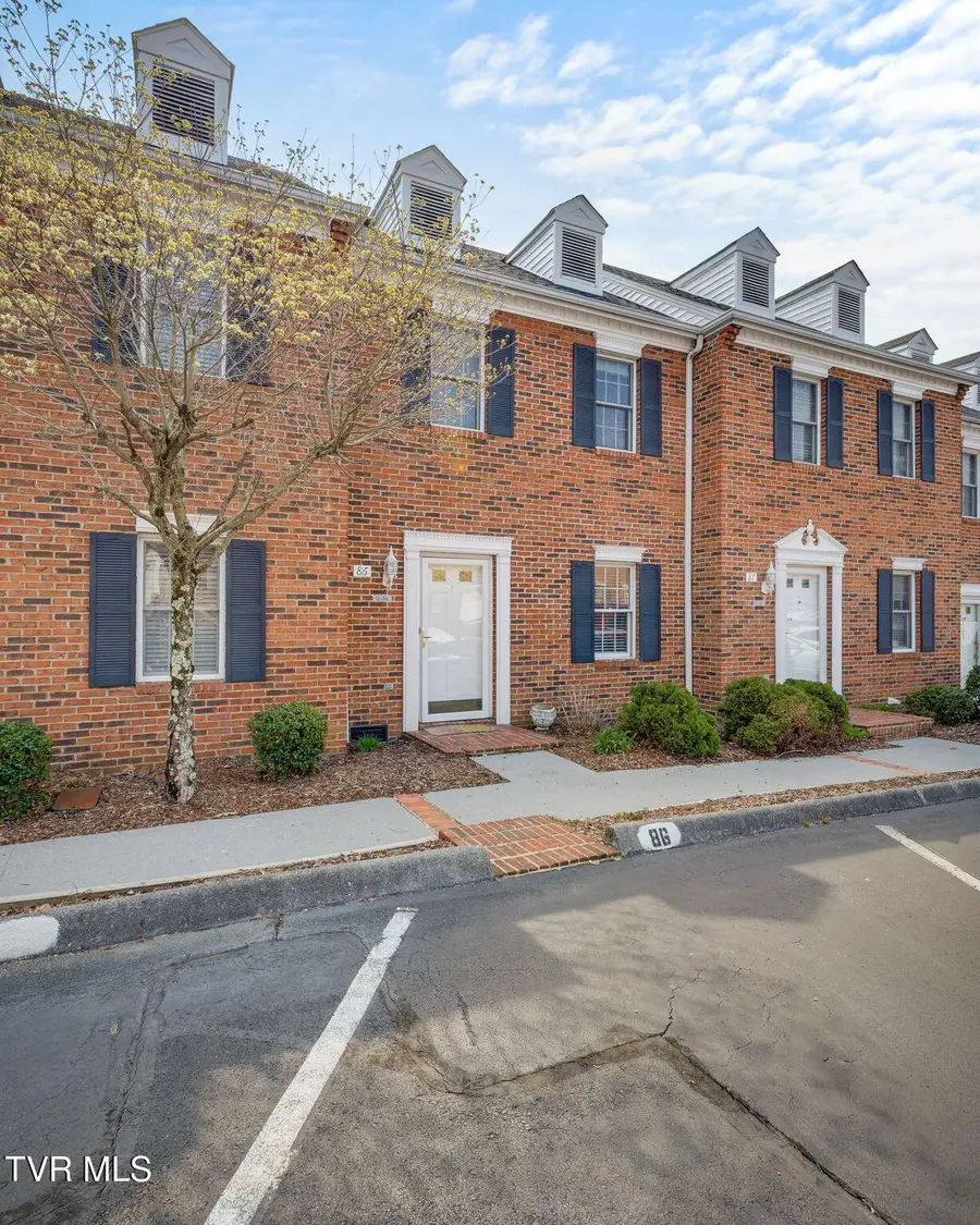 400 Sunset Drive #Apt Q86, Johnson City, TN 37604 - #2