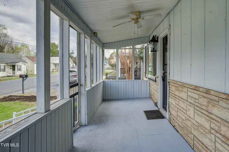 701 North Roan Street, Elizabethton, TN 37643 - #3