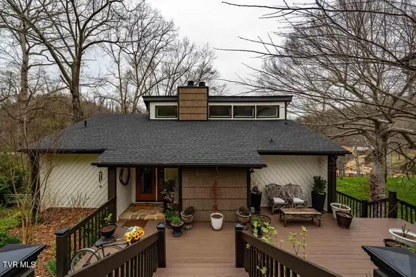 487 Lakeshore Road, Bluff City, TN 37618