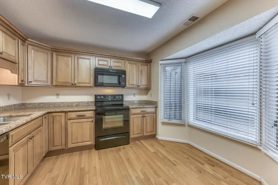 600 Fleetwood Drive #Apt 404, Kingsport, TN 37660 - #3