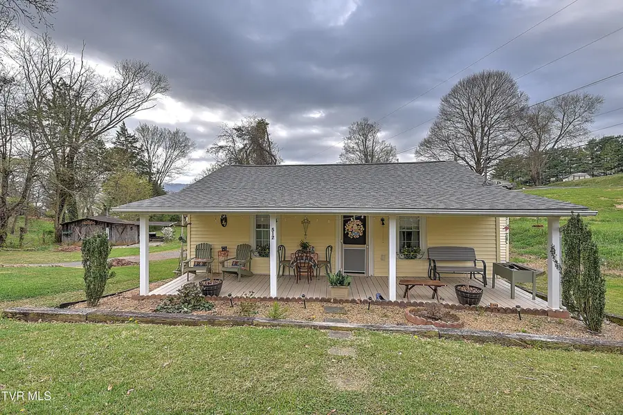 517 Cherokee Drive, Mount Carmel, TN 37645 - #2