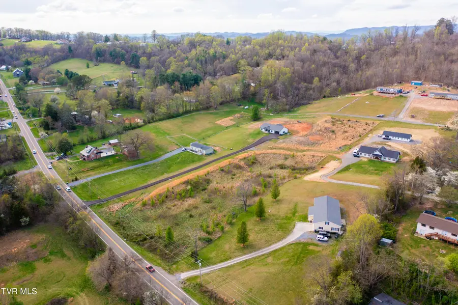 5036 Memorial Boulevard, Kingsport, TN 37664 - #3