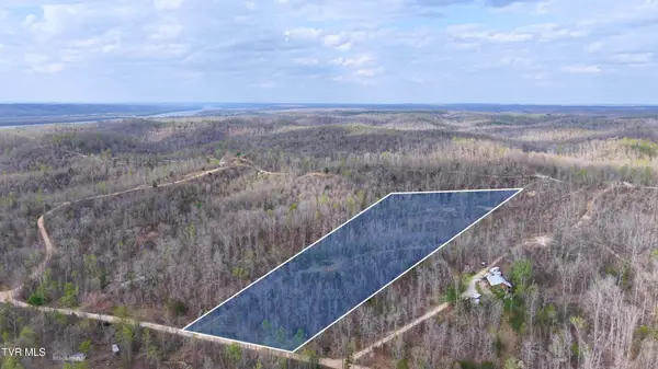 14579 Crooked Creek Road, Lobelville, TN 37097