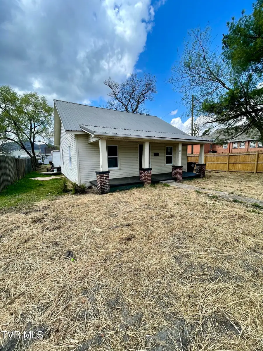 822 Mapleoak Lane, Kingsport, TN 37660 - #2