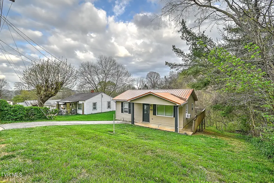 1651 Central Avenue, Elizabethton, TN 37643 - #2