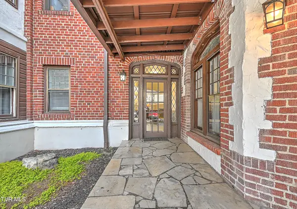 701 West Locust Street #Apt 18, Johnson City, TN 37604