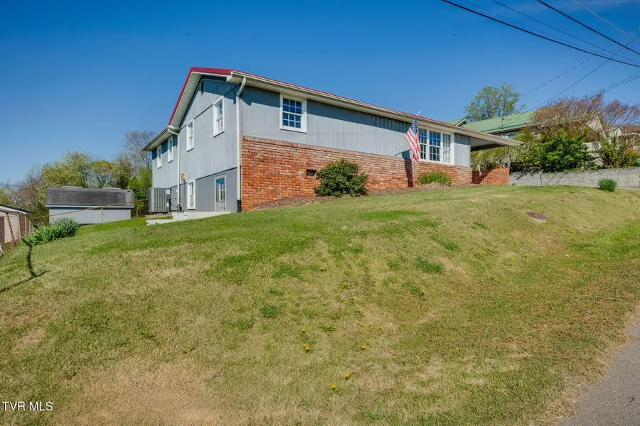 408 Claremont Road, Kingsport, TN 37660 - #2