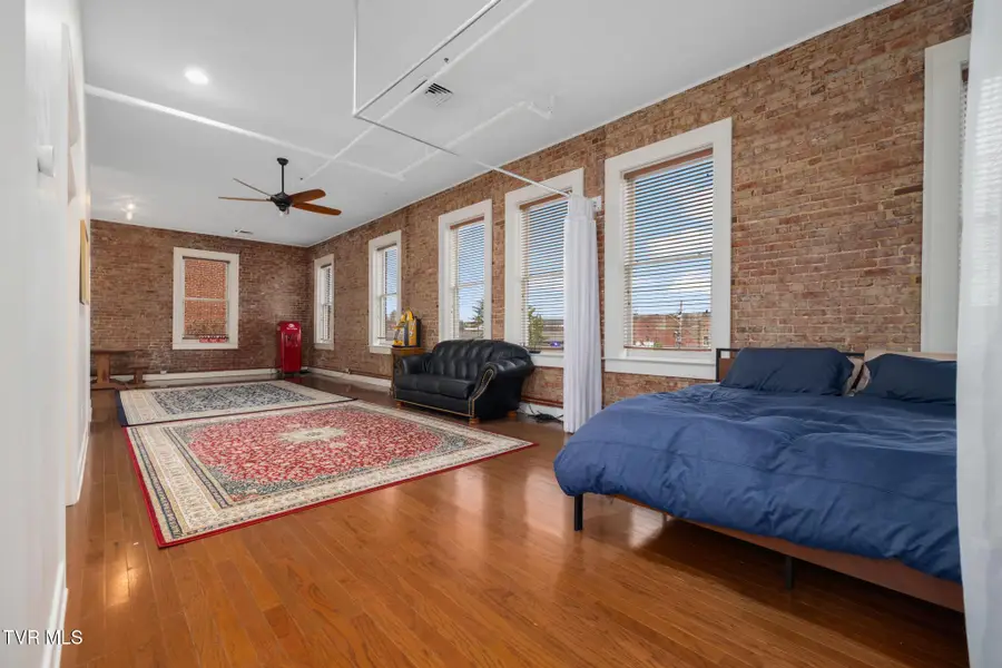 116 Tipton Street #204, Johnson City, TN 37604 - #3